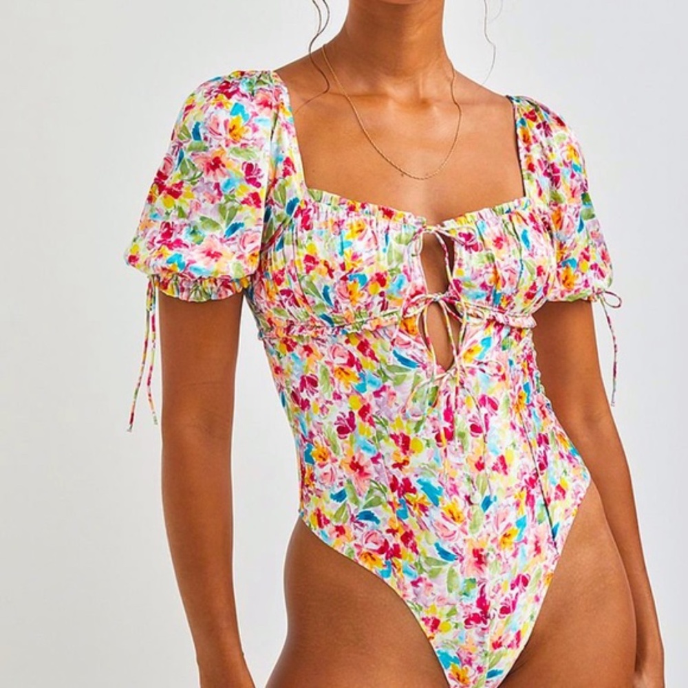 NWT FOR LOVE & LEMONS WATERCOLOR BODYSUIT XXS